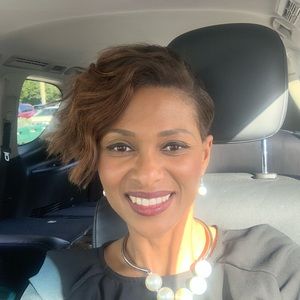 Meet your Posher, Ayana